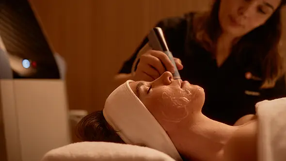 Hardware facial treatment.