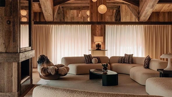Private mansion style living room interior by Tristan Auer Living room interior in private mansion style by designer Tristan Auer at Rosewood Courchevel.
