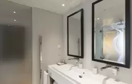 Air-conditioned Prestige Room with double bed and upholstered bench, Hotel Mont-Blanc Chamonix
