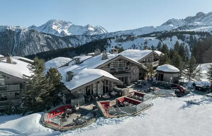The hotel chalets at the edge of the piste at Le K2 Altitude, Courchevel 1850