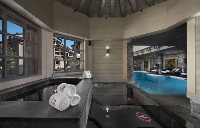The hot tub at the Goji Spa, Le K2 Altitude, Courchevel 1850