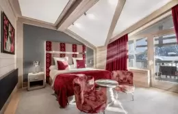 The sitting area in a Premium Room at Le K2 Djola, Courchevel 1850