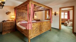 Postmeister Room