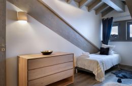 Penthouse A09
