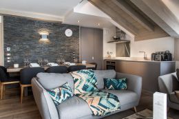 Apartment A06