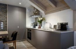 Apartment A06