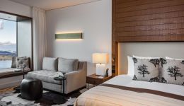 1-Bedroom suites Lakeview Panorama Bay Suite