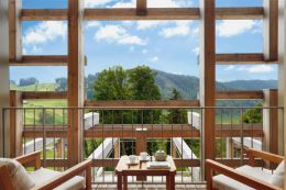 DELUXE ROOM WITH SUN BALCONY