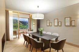 WALDHOTEL DELUXE SUITE