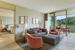 WALDHOTEL DELUXE SUITE