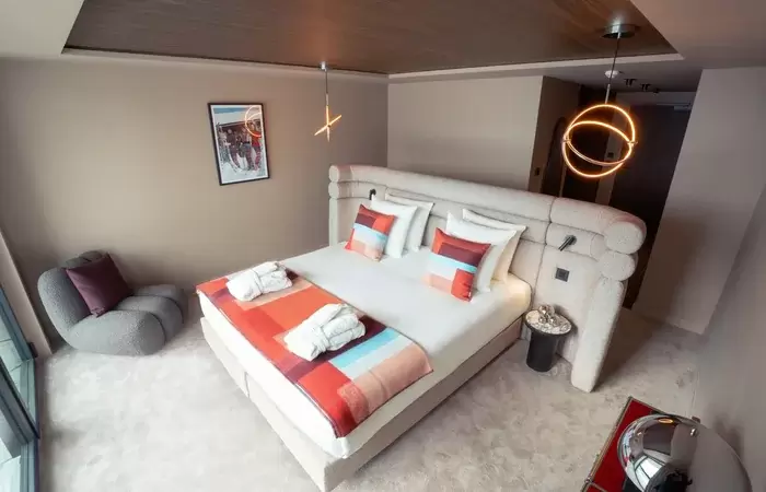 Neo-vintage bedroom interior designed by Veronique Vidoni at Fahrenheit Seven Les Menuires