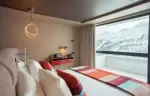 Double room with mountain view and neo-vintage decor at Fahrenheit Seven Les Menuires